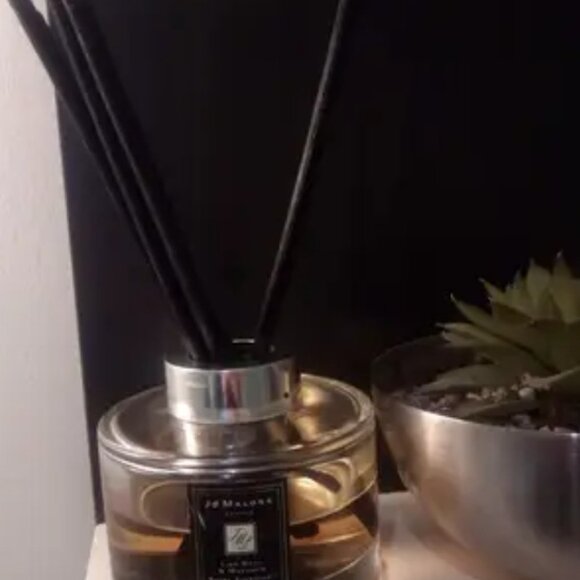 Jo Malone Diffuser in Lime, Basil & Mandarin - Picture 2 of 5